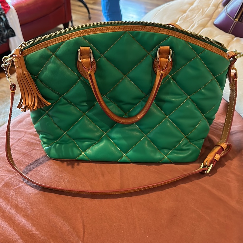 Dooney quilted domed satchel - green. - Picture 2 of 4